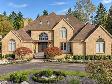 4539 River Trail Trail, Bloomfield Township, Mi 48301