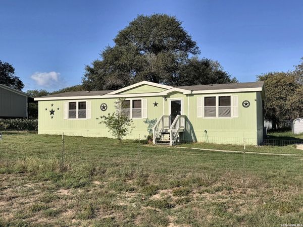 22803 Black Cherry, Elmendorf, TX 78112