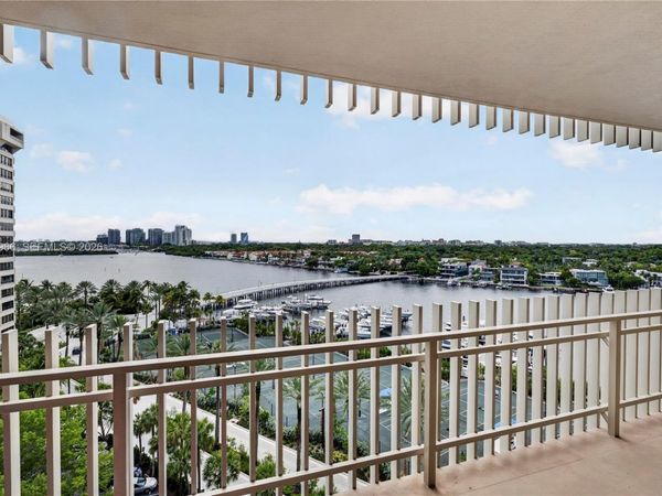 2 Grove Isle Dr , Unit B1008, Miami, FL 33133