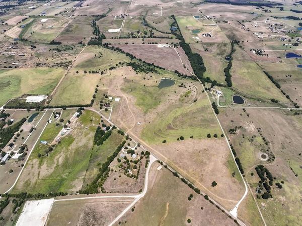 4801 Woodard Avenue , Cleburne, TX 76033