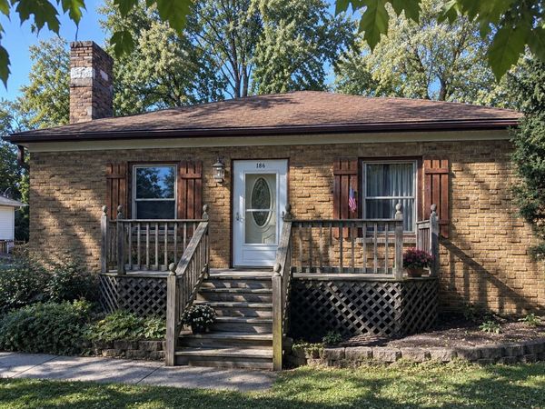 186 S Lyle Avenue , Elgin, IL 60123