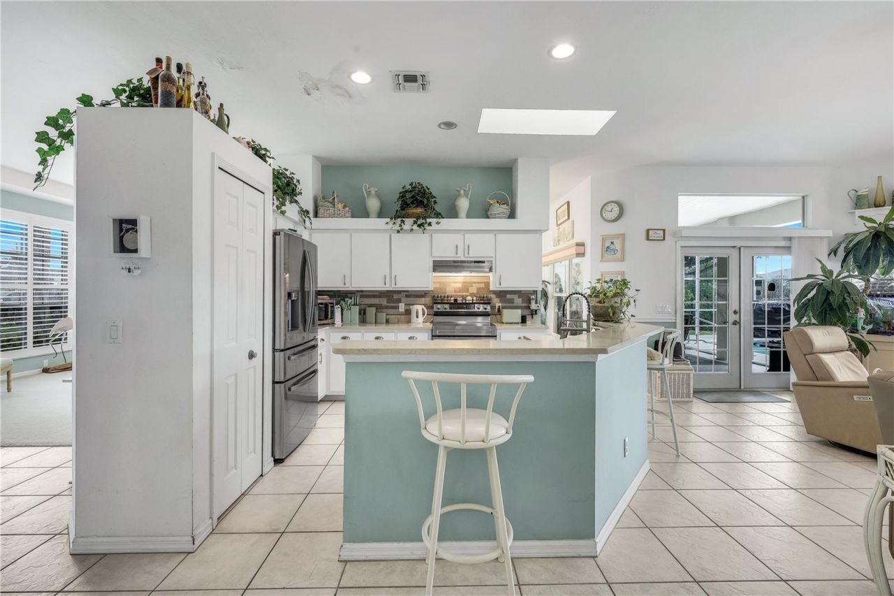 305 SE 31st Street , Cape Coral, FL 33904 Photo