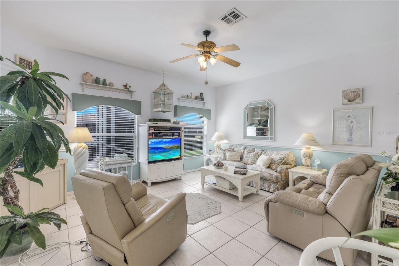 305 SE 31st Street , Cape Coral, FL 33904 Photo