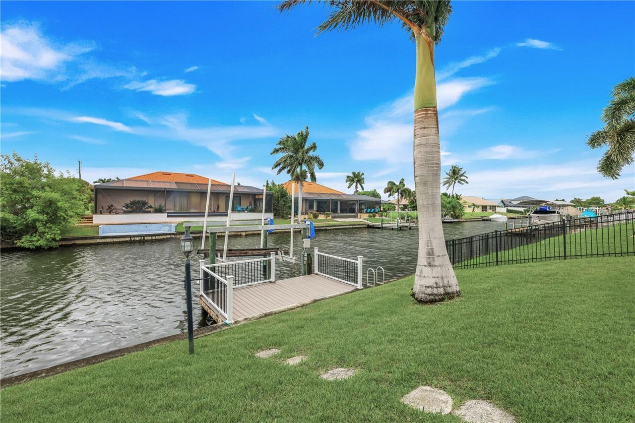 305 SE 31st Street , Cape Coral, FL 33904 Photo