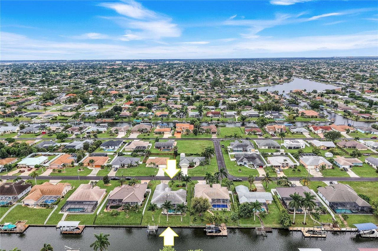 305 SE 31st Street , Cape Coral, FL 33904 Photo