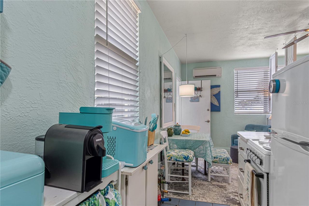 833 E 24th Avenue, Unit 112, New Smyrna Beach, FL 32169 Photo