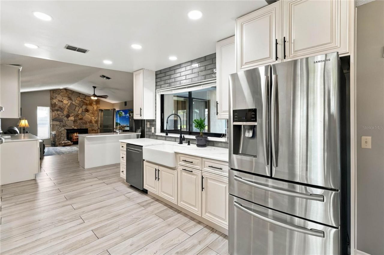 2490 Albany Drive , Kissimmee, FL 34758 Photo