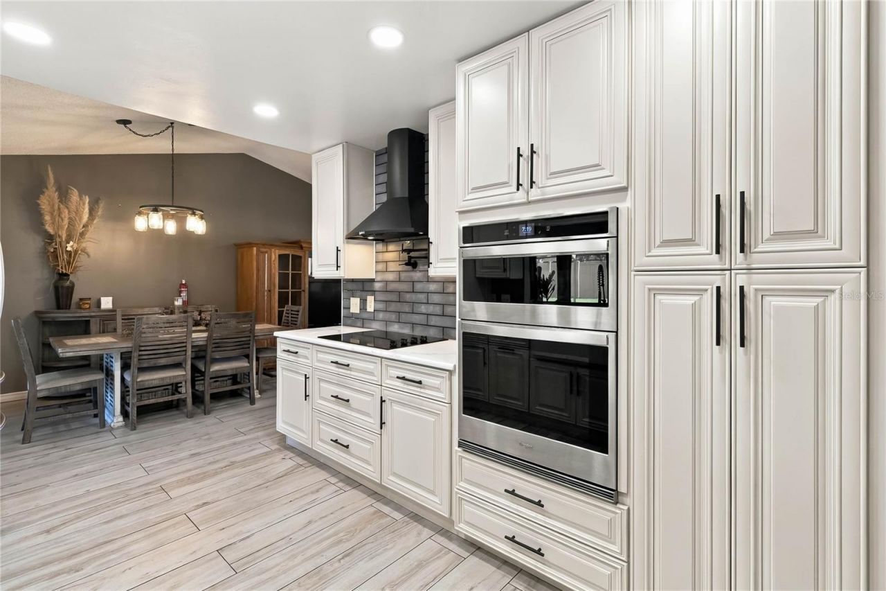 2490 Albany Drive , Kissimmee, FL 34758 Photo