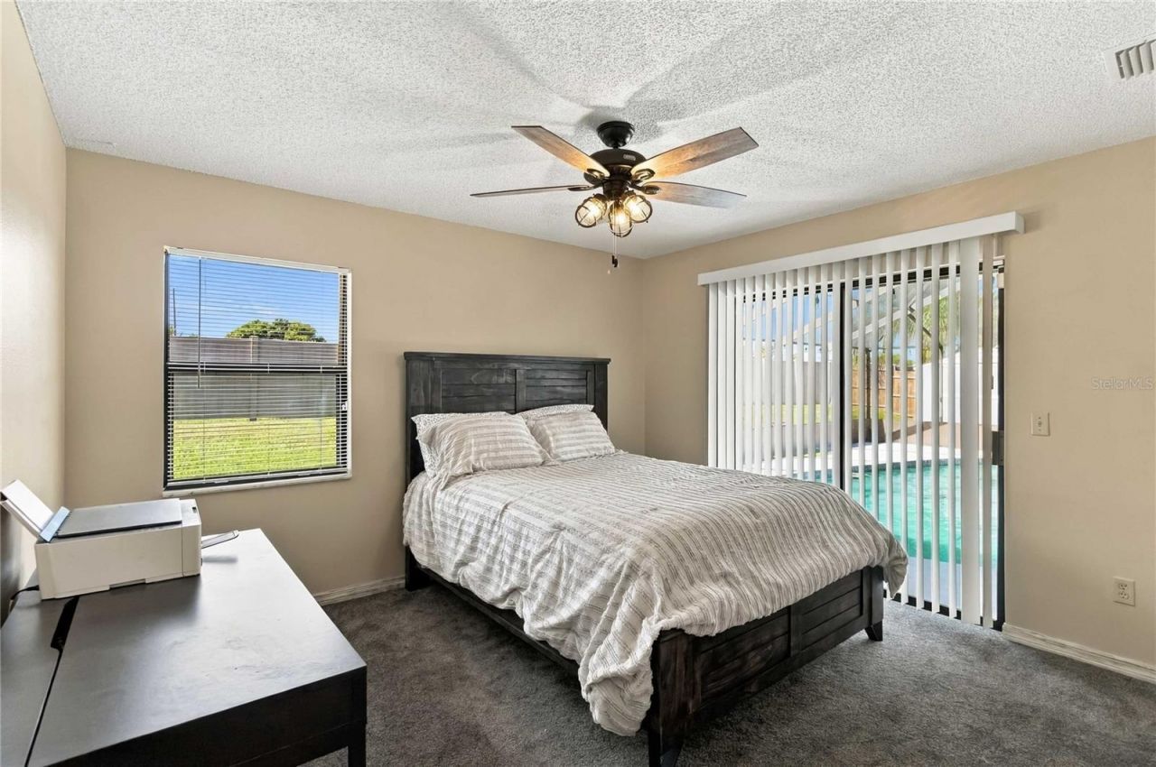 2490 Albany Drive , Kissimmee, FL 34758 Photo