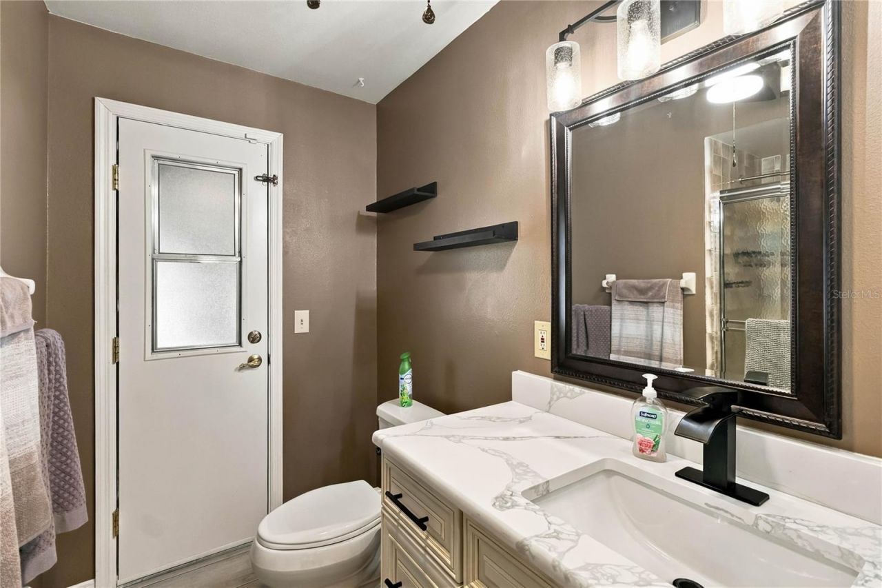 2490 Albany Drive , Kissimmee, FL 34758 Photo