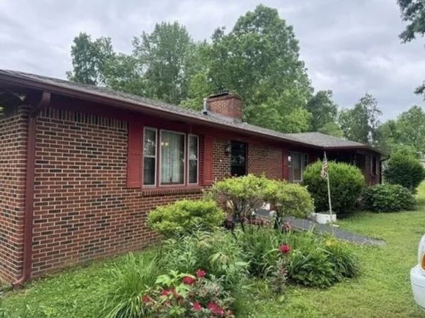2168 Jefferson Rd , Smithville, TN 37166