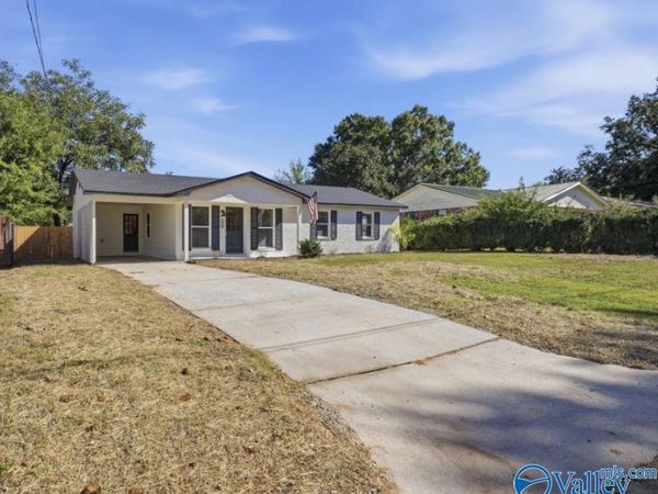 2910 Leighsdale Avenue, Decatur, AL 35603
