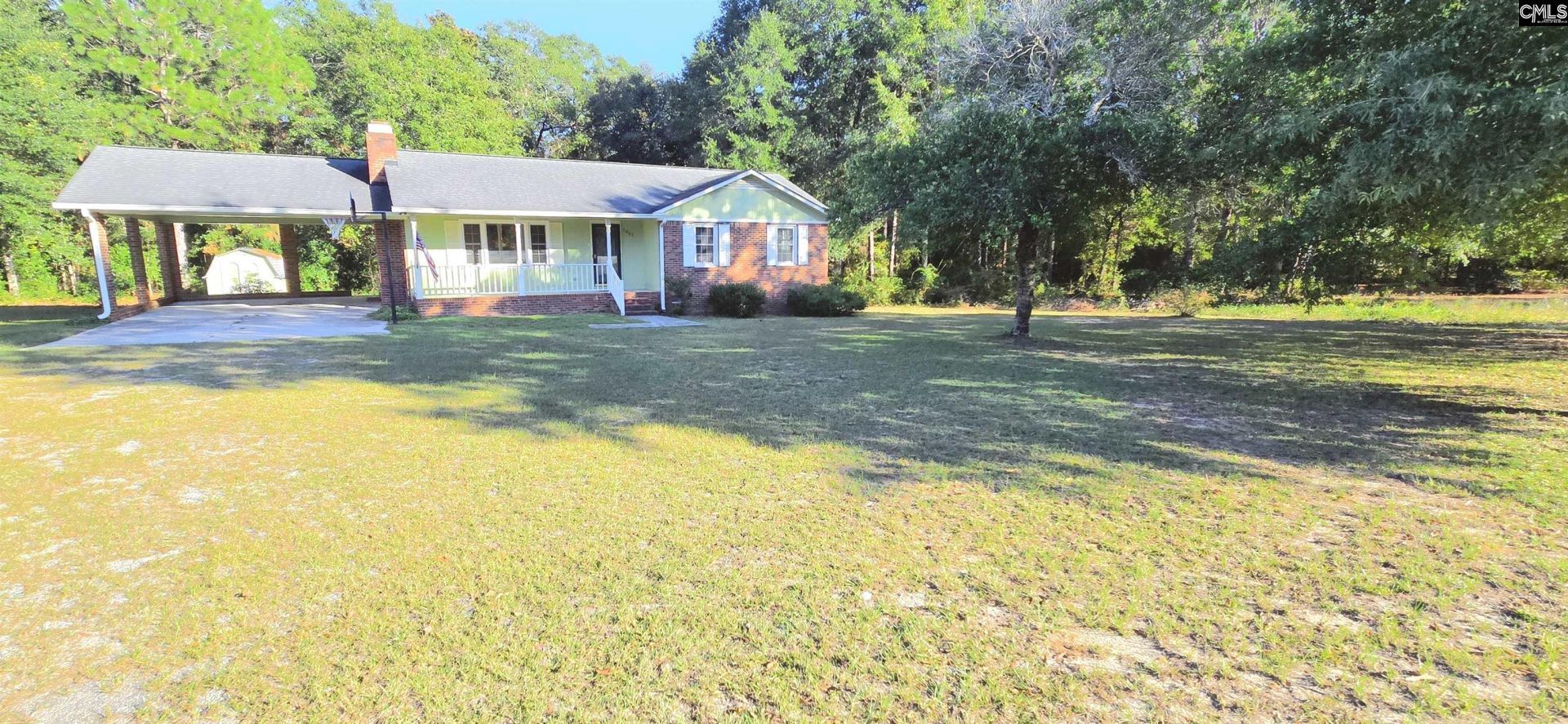 1051 Main Street  Photo 5