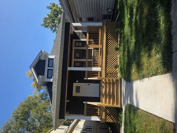 7821 S Oglesby Avenue , Chicago, IL 60649