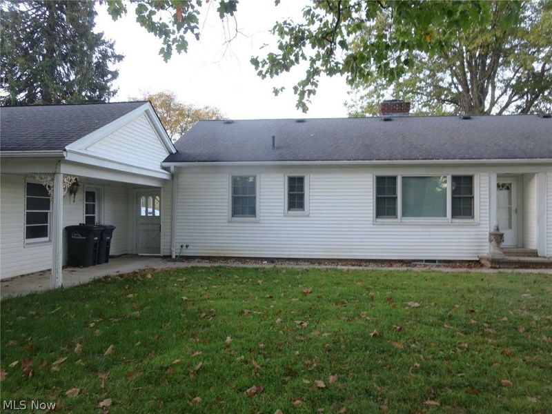 5900 E Pleasant Valley Road, Independence, OH 44131 Photo 4