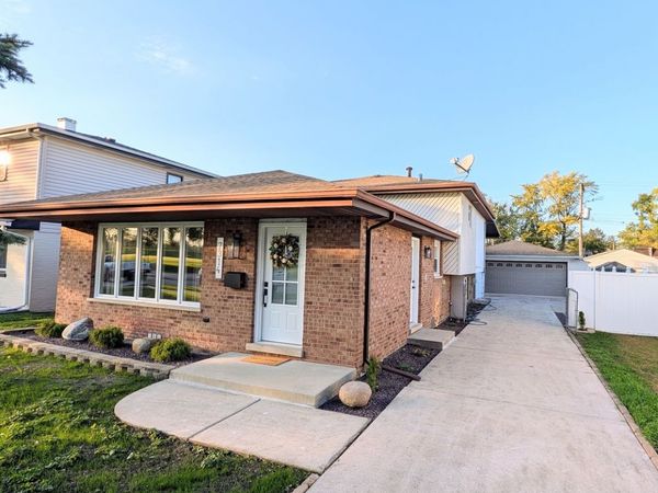 7314 W 115th Street, Worth, IL 60482