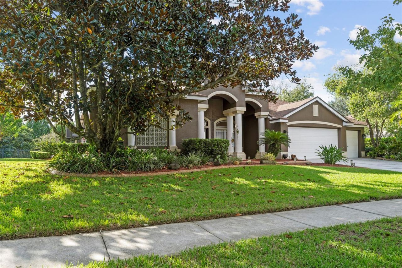 19614 Eagle Crest Drive , Lutz, FL 33549 Photo