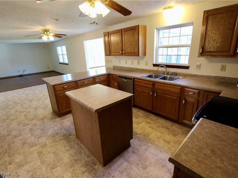 26420 West Road , Wellington, OH 44090 Photo 12