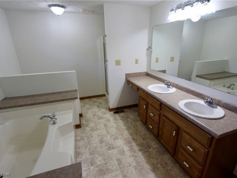 26420 West Road , Wellington, OH 44090 Photo 23