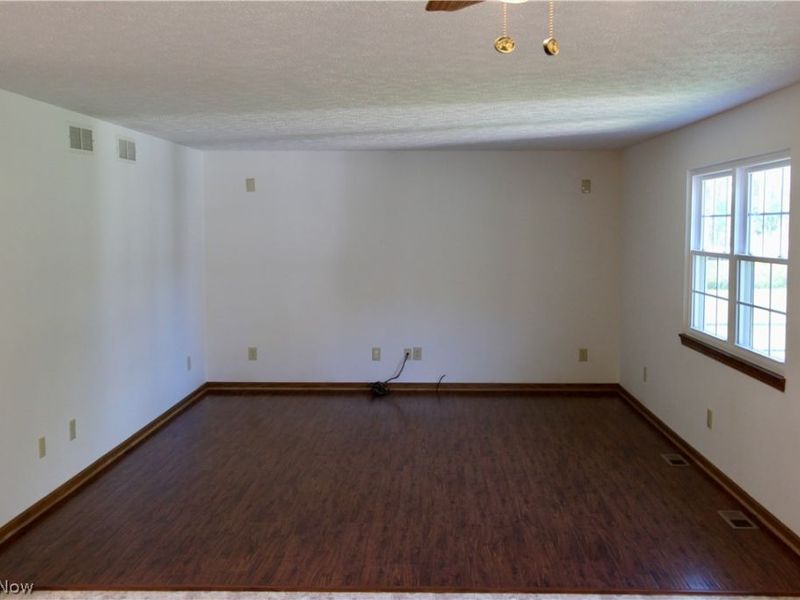 26420 West Road , Wellington, OH 44090 Photo 6