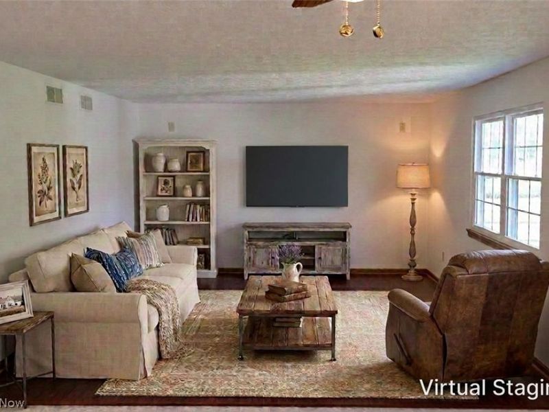 26420 West Road , Wellington, OH 44090 Photo 7