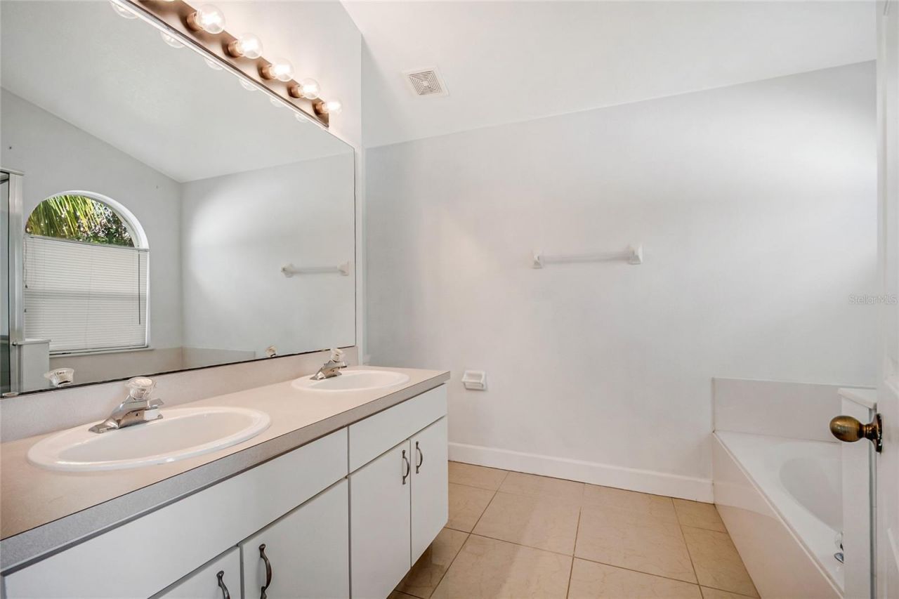 12471 Castlemain Trail , Orlando, FL 32828 Photo