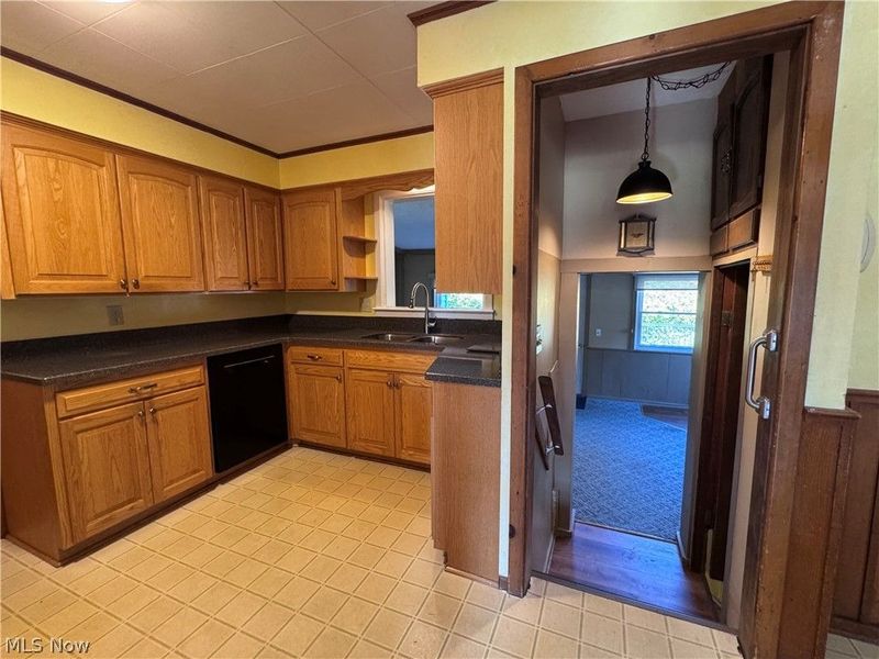 378 Park Avenue , Chardon, OH 44024 Photo 10