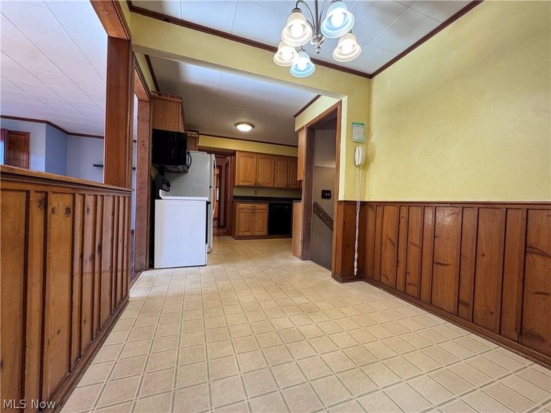 378 Park Avenue , Chardon, OH 44024 Photo 11
