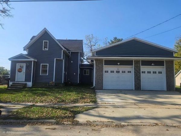 232 5th Ave SW , Oelwein, IA 50662