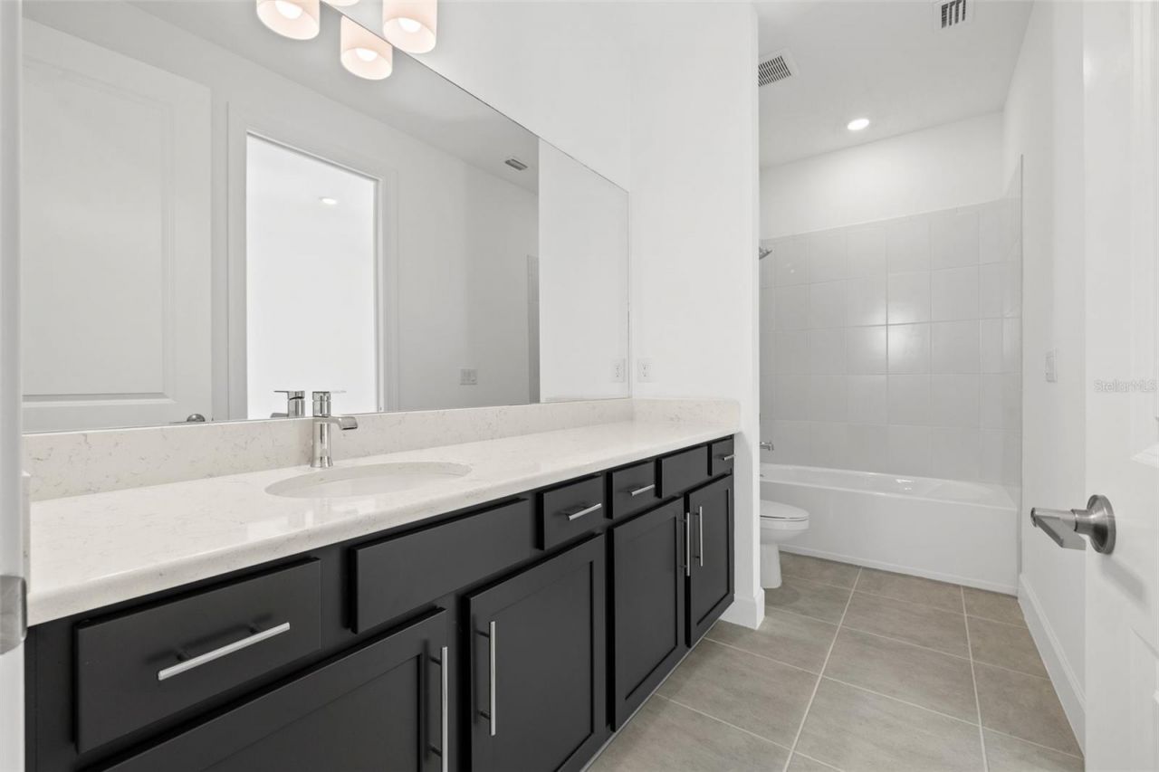 16117 Isola Place , Lakewood Ranch, FL 34211 Photo