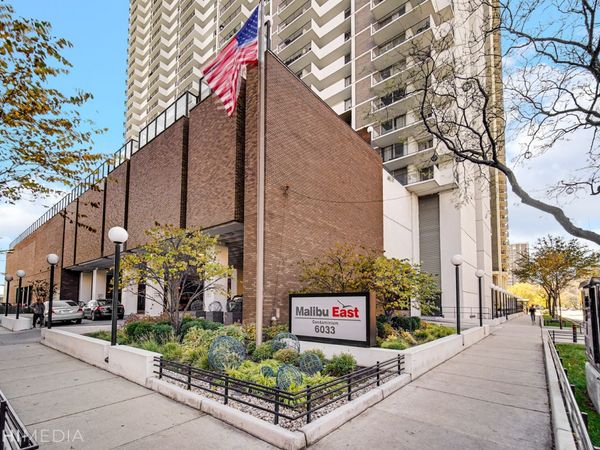 6033 N Sheridan Road, Unit 11G, Chicago, IL 60660