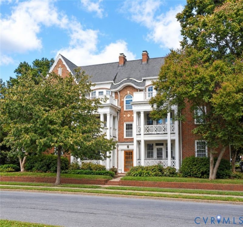 2400 Lakeview Avenue, Unit U8, Richmond, VA 23220 Main Photo