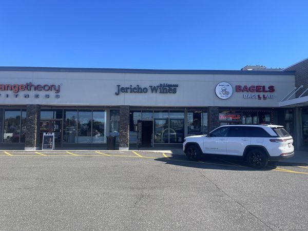 2335 Jericho Turnpike , Garden City Park, NY 11040