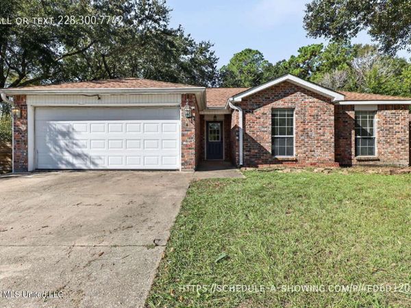6205 Dove Lane, Ocean Springs, MS 39564