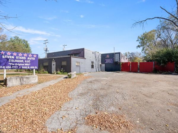 6440 N 40th STREET, Milwaukee, WI 53209