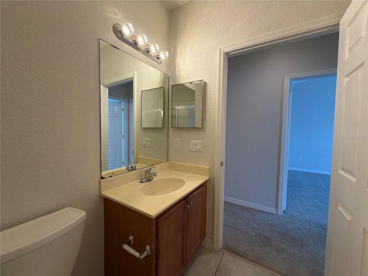 2334 Grand Central Parkway , Unit 9, Orlando, FL 32839 Photo