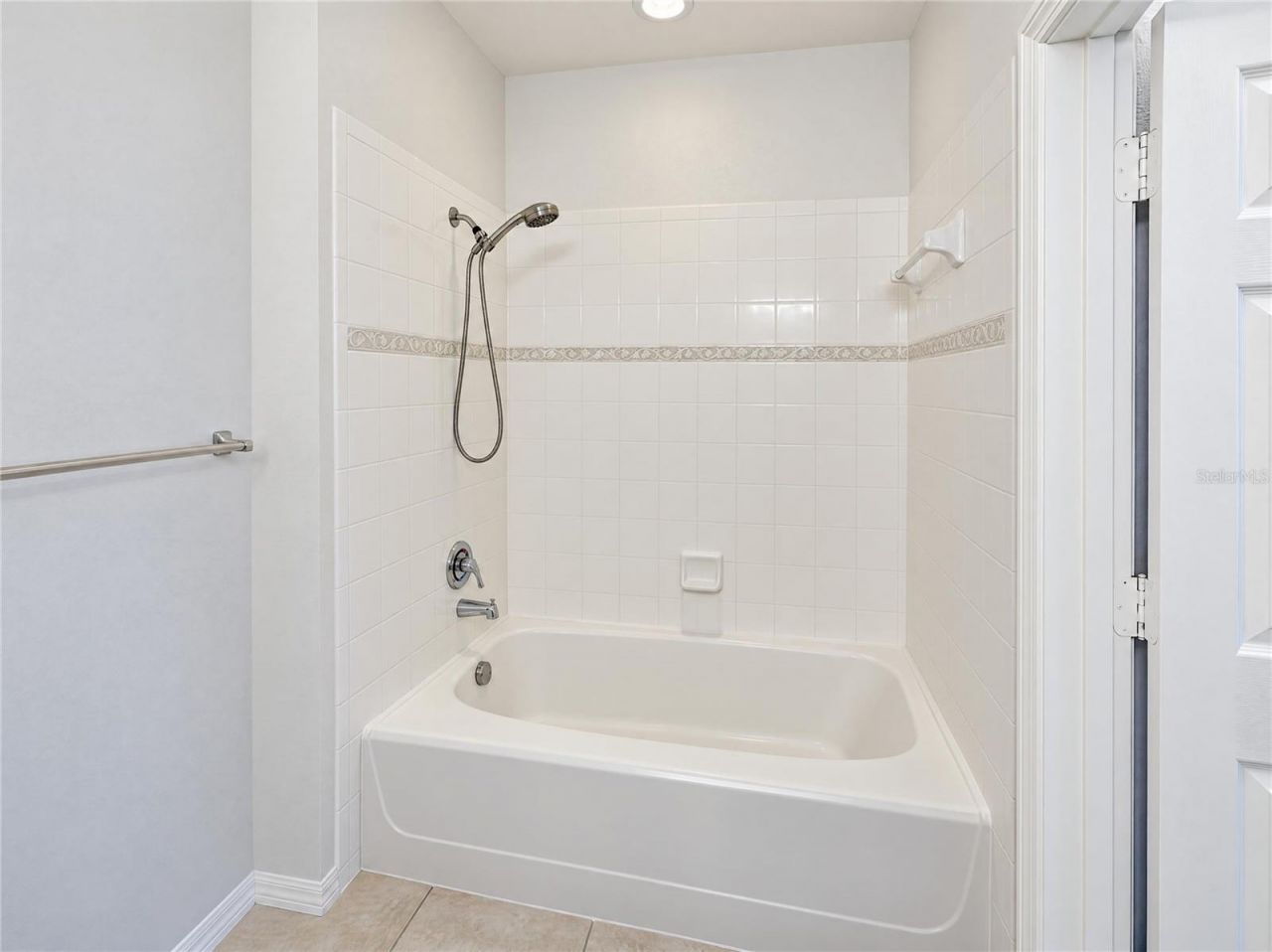 2334 Grand Central Parkway , Unit 9, Orlando, FL 32839 Photo