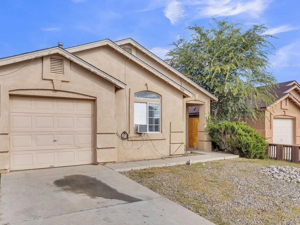 9909 Lauren Avenue SW, Albuquerque, NM 87121