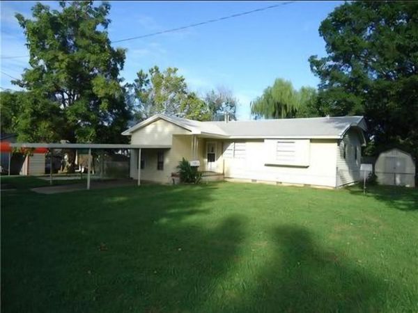 217 S 2nd Street, Tecumseh, OK 74873