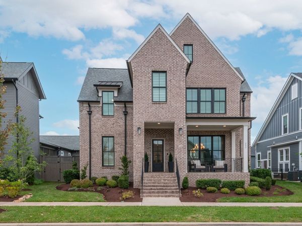 350 Stephens Valley Blvd , Nashville, TN 37221