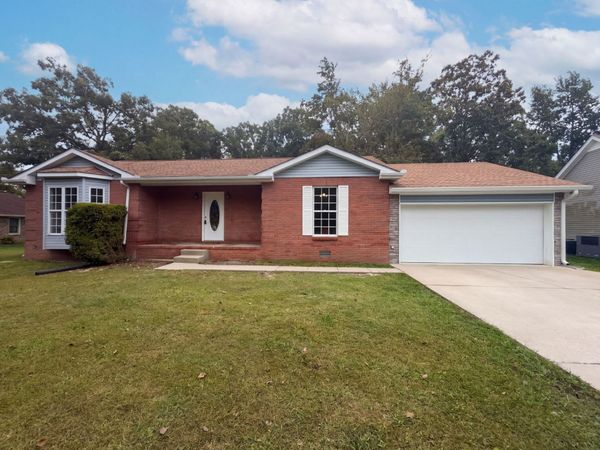 1035 Sassafras Ln , Goodlettsville, TN 37072