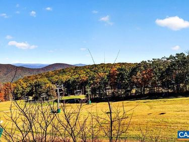 945 DIAMOND HILL CONDOS , Wintergreen Resort, VA 22967