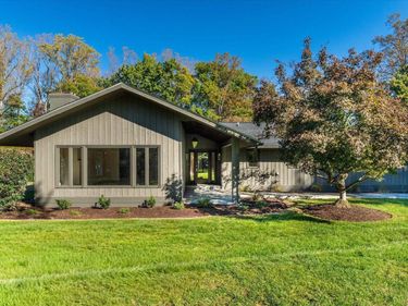 1221 WEST LEIGH DR, Charlottesville, VA 22901