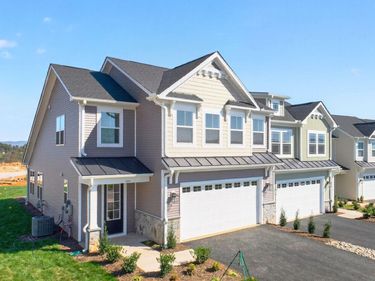 100 SUNBIRD LN , Waynesboro, VA 22980
