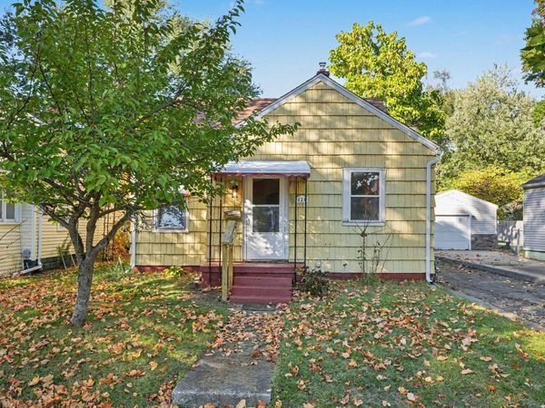 320 W Burnham Street W, Battle Creek, MI 49015