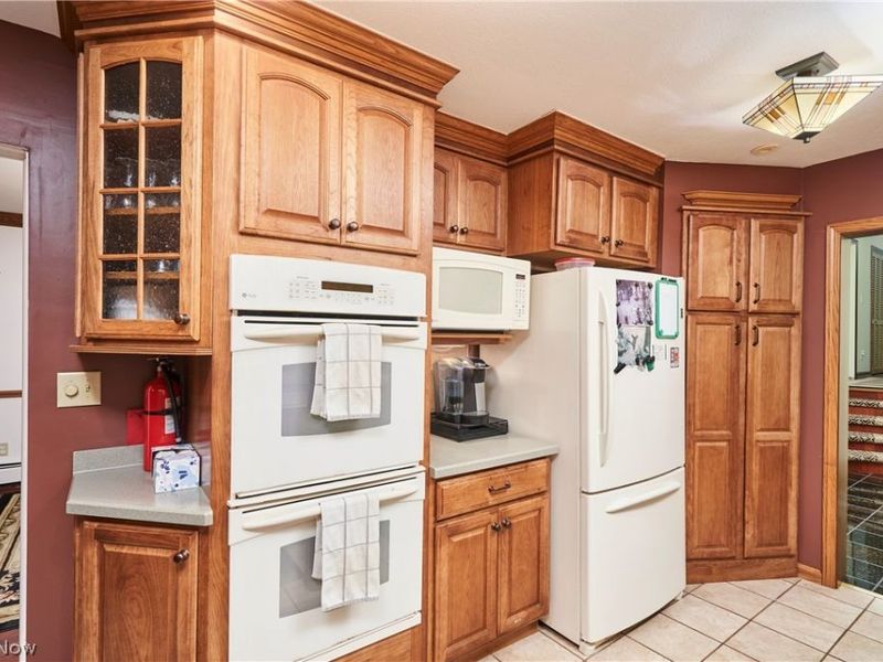 4630 Pinecrest Drive, Akron, OH 44321 Photo 11