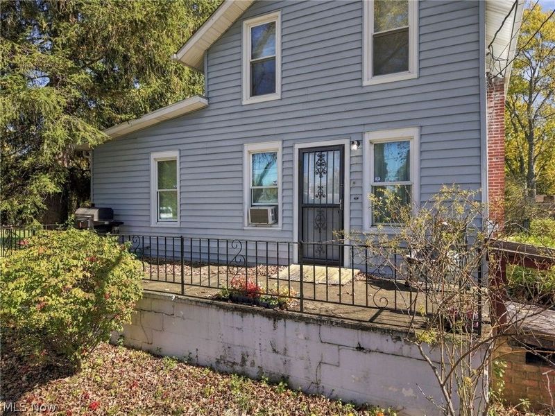 379 W Lincoln Street, Oberlin, OH 44074 Photo 1