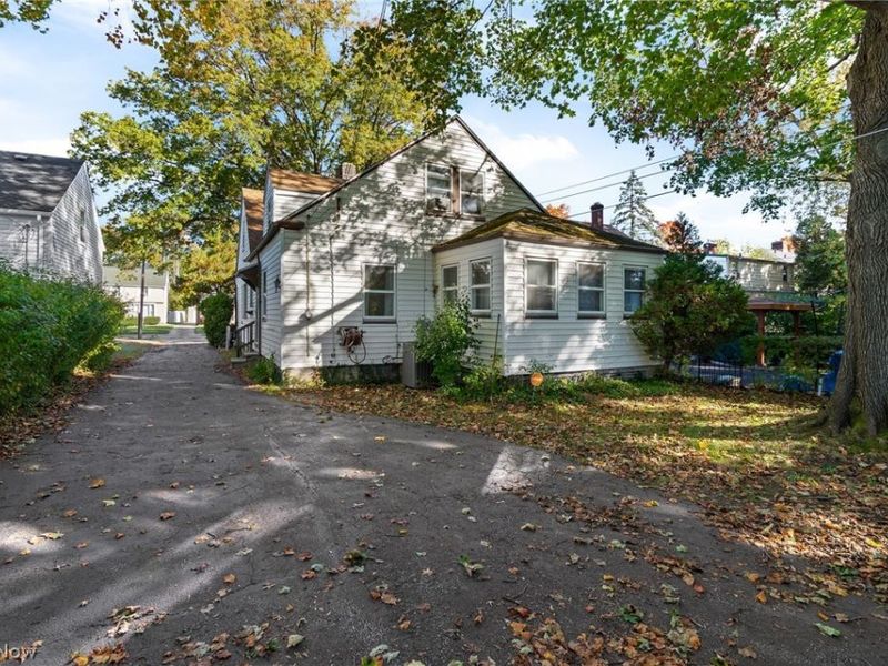 20508 Halifax Road, Warrensville Heights, OH 44122 Photo 27