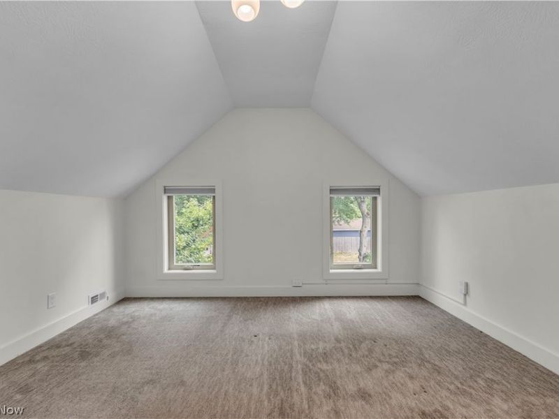 5215 Duke Avenue, Cleveland, OH 44102 Photo 14