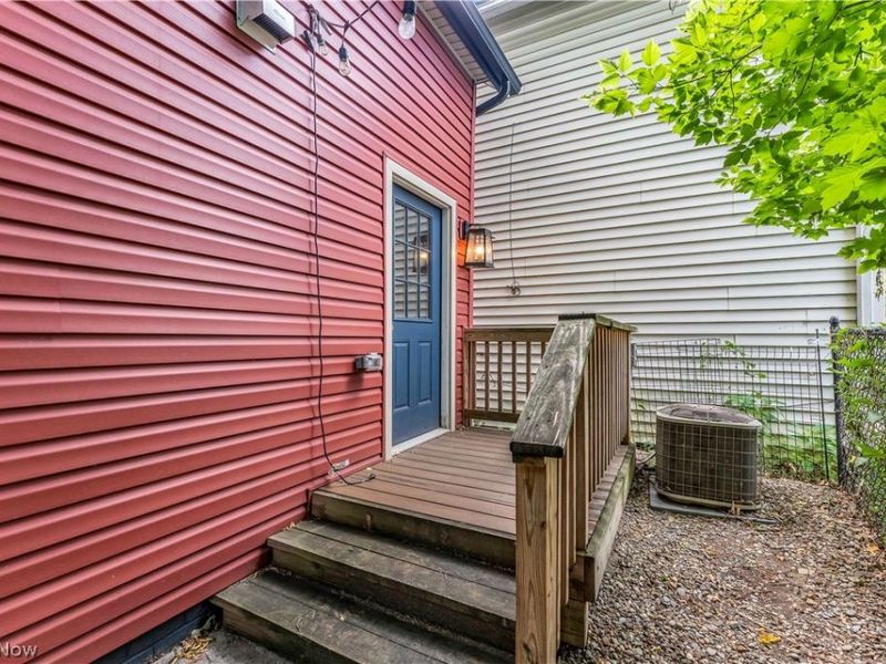 5215 Duke Avenue, Cleveland, OH 44102 Photo 18
